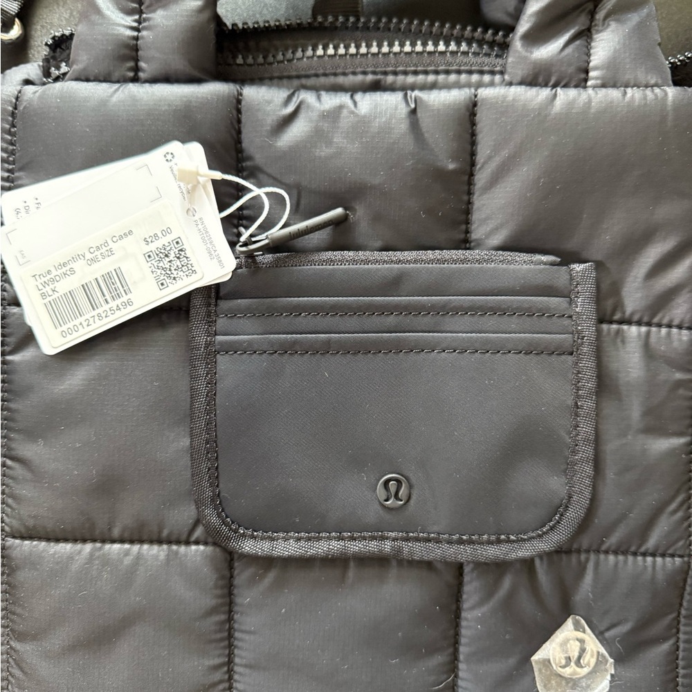 lululemon athletica Quilted Grid Crossbody - Picture 5 of 6